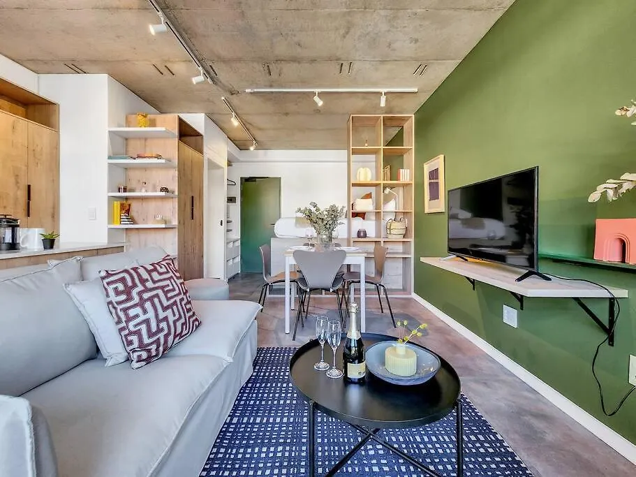 Oceanside, Modern Gem In Seapoint Apartment Cape Town 0*,