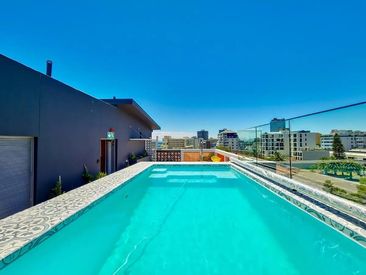 Oceanside, Modern Gem In Seapoint Apartment Cape Town